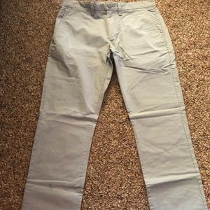 Old Navy Slim Chinos Size 29x30 men